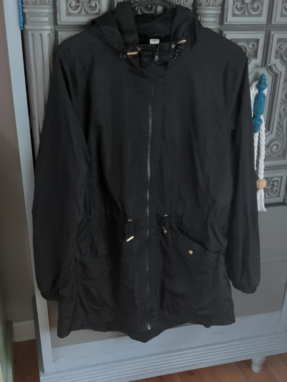 Old Navy Black Hooded Drawstring Lightweight Jacket - Women Medium
